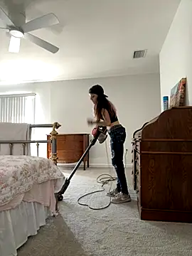 ittybittymeryssa online show from November 2025 04:29:01 PM