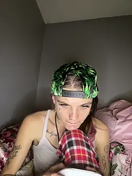 ittybittymeryssa online show from November 2025 06:12:01 PM