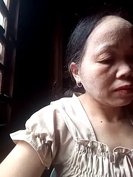 Snapshot of _YooY_ chatting on October 2025 02:44:02 AM YooY online show from October 2025 02:44:02 AM