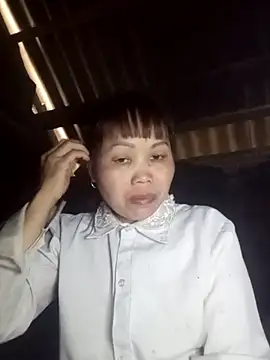 Snapshot of _YooY_ chatting on October 2025 06:23:02 AM YooY online show from October 2025 06:23:02 AM