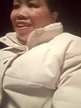 Snapshot of _YooY_ chatting on December 2025 01:43:02 AM YooY online show from December 2025 01:43:02 AM