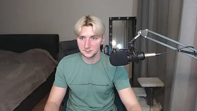 Snapshot of Elvin_Vaenight chatting on September 2025 09:36:02 PM Elvin Vaenight online show from September 2025 09:36:02 PM