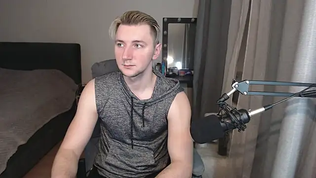 Snapshot of Elvin_Vaenight chatting on September 2025 09:13:02 PM Elvin Vaenight online show from September 2025 09:13:02 PM