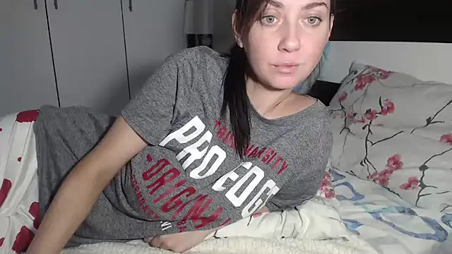 petite danielle online show from October 2025 04:58:02 AM