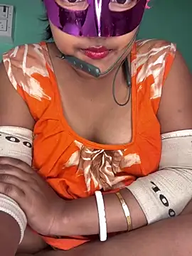 mimi87hoty online show from March 2026 05:31:02 PM