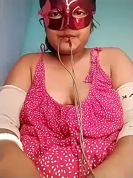 Snapshot of mimi87hoty chatting on November 2025 06:01:02 PM mimi87hoty online show from November 2025 06:01:02 PM