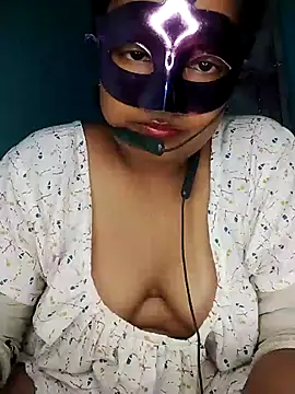 mimi87hoty online show from July 2026 07:03:01 PM