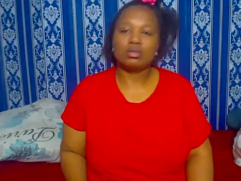 JUICEYLIPS333 online show from November 2025 06:40:01 AM