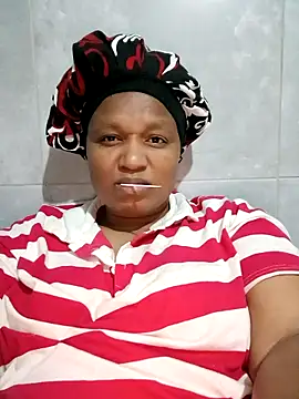 JUICEYLIPS333 online show from November 2025 07:08:02 PM