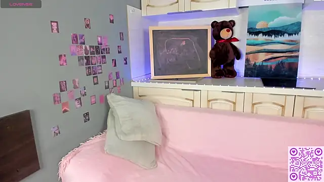 BattyBaker online show from September 2025 01:11:01 AM