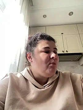 AliceCurlyX online show from February 2026 11:08:02 AM