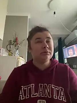 Snapshot of AliceCurlyX chatting on November 2025 10:15:01 AM AliceCurlyX online show from November 2025 10:15:01 AM