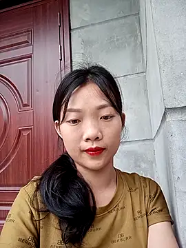Ananine online show from September 2025 11:49:01 PM