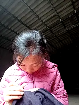 Ananine online show from November 2025 01:27:02 AM