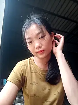 Ananine online show from October 2025 03:06:01 AM