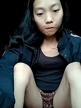 Ananine online show from May 2026 11:41:01 PM
