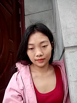 Ananine online show from April 2026 11:58:01 PM