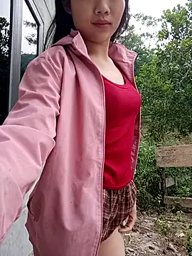 Ananine online show from April 2026 11:42:02 PM