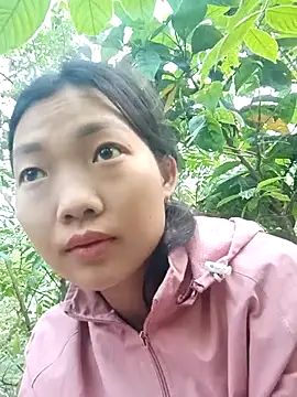 Ananine online show from April 2026 11:41:02 PM