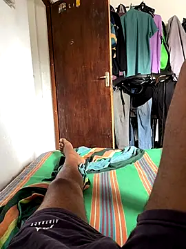 Snapshot of Senurak99 chatting on September 2025 09:42:02 AM Senurak99 online show from September 2025 09:42:02 AM