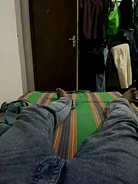 Snapshot of Senurak99 chatting on September 2025 01:42:01 PM Senurak99 online show from September 2025 01:42:01 PM