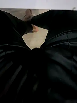 Snapshot of Senurak99 chatting on September 2025 04:17:01 PM Senurak99 online show from September 2025 04:17:01 PM