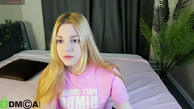 Snapshot of Sylvia_Ortiz chatting on November 2025 09:02:01 AM Sylvia Ortiz online show from November 2025 09:02:01 AM