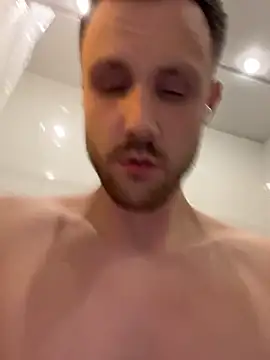 Snapshot of C8ETO4KA chatting on September 2025 10:20:02 PM C8ETO4KA online show from September 2025 10:20:02 PM