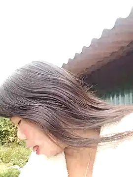 lusy-00 online show from November 2025 02:00:02 AM