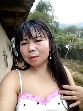 lusy-00 online show from September 2025 10:41:02 AM