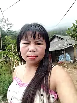 lusy-00 online show from October 2025 02:10:01 AM