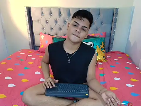 Snapshot of stewart_mateo_ chatting on October 2025 02:10:01 AM stewart mateo online show from October 2025 02:10:01 AM
