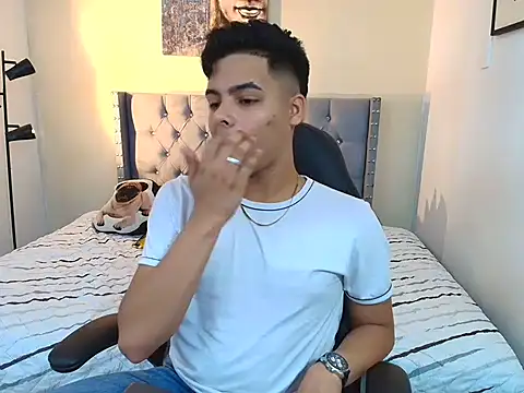 Snapshot of stewart_mateo_ chatting on September 2025 02:17:02 AM stewart mateo online show from September 2025 02:17:02 AM