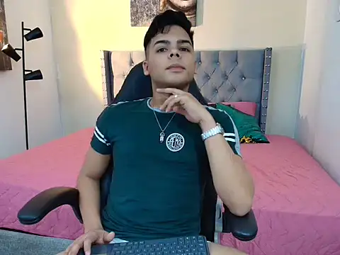 Snapshot of stewart_mateo_ chatting on October 2025 02:04:01 AM stewart mateo online show from October 2025 02:04:01 AM