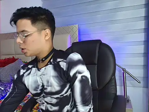 stewart mateo  online show from November 2025 02:04:02 AM