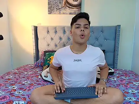 Snapshot of stewart_mateo_ chatting on October 2025 02:02:01 AM stewart mateo online show from October 2025 02:02:01 AM