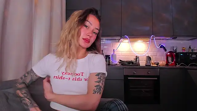 baobei03 online show from November 2025 11:37:01 AM