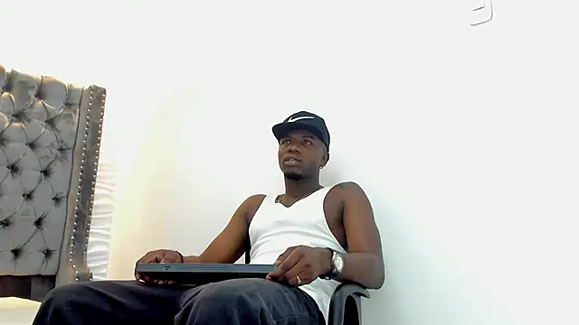 Snapshot of DOUGLAS_099 chatting on September 2025 01:05:02 PM DOUGLAS 099 online show from September 2025 01:05:02 PM