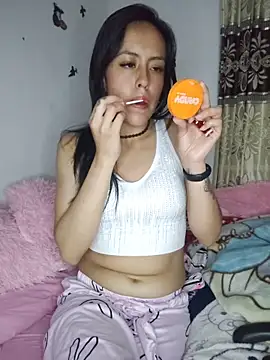 Queen Ashly online show from November 2025 12:15:01 AM