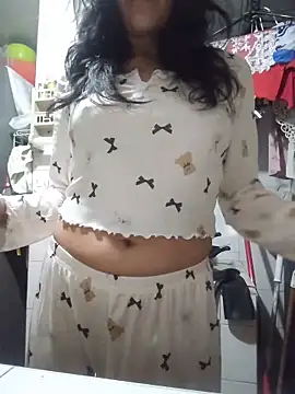 Queen Ashly online show from May 2026 03:04:01 AM
