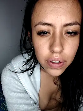 Queen Ashly online show from November 2025 04:50:02 AM