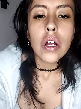 Queen Ashly online show from November 2025 02:15:01 AM