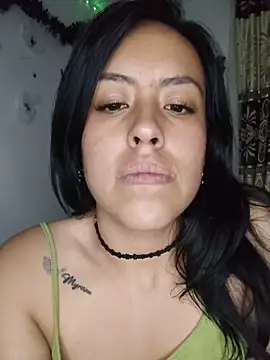 Snapshot of Queen_Ashly chatting on October 2025 02:00:02 AM Queen Ashly online show from October 2025 02:00:02 AM