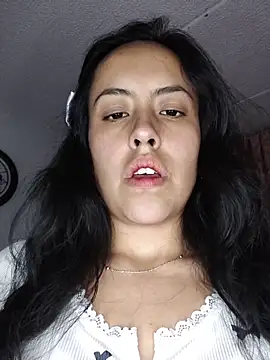 Queen Ashly online show from May 2026 02:05:01 AM
