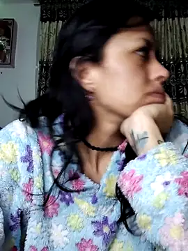 Queen Ashly online show from December 2025 02:32:02 AM