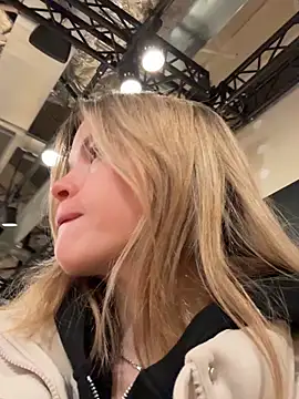 Snapshot of SMELLSEX chatting on October 2025 03:46:01 PM SMELLSEX online show from October 2025 03:46:01 PM