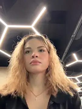 Snapshot of SMELLSEX chatting on November 2025 06:44:01 PM SMELLSEX online show from November 2025 06:44:01 PM