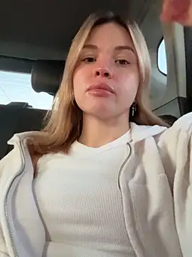 Snapshot of SMELLSEX chatting on September 2025 04:11:01 PM SMELLSEX online show from September 2025 04:11:01 PM