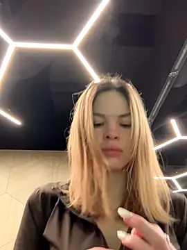 Snapshot of SMELLSEX chatting on October 2025 06:51:01 PM SMELLSEX online show from October 2025 06:51:01 PM