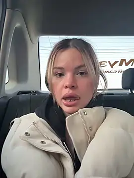 Snapshot of SMELLSEX chatting on September 2025 03:52:02 PM SMELLSEX online show from September 2025 03:52:02 PM